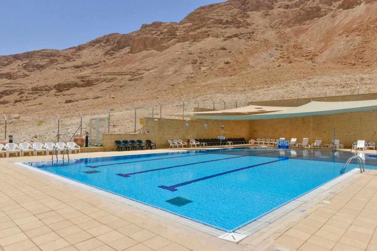 Hi - Massada Hostel Ein Bokek Buitenkant foto